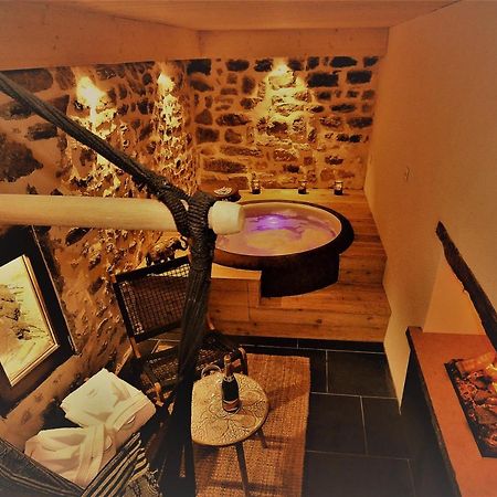 Au Vingtain - Appartement & Spa Atypique Brindas エクステリア 写真